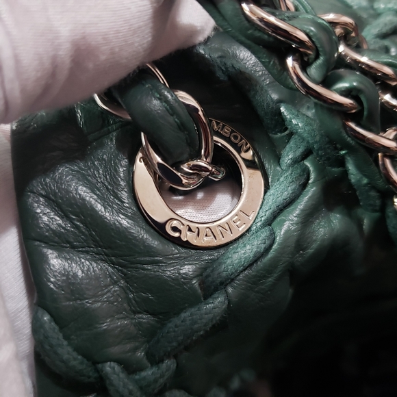 SOLD thank you! Auth Ultra stitch Jumbo Flap bag - Picture 10 of 16